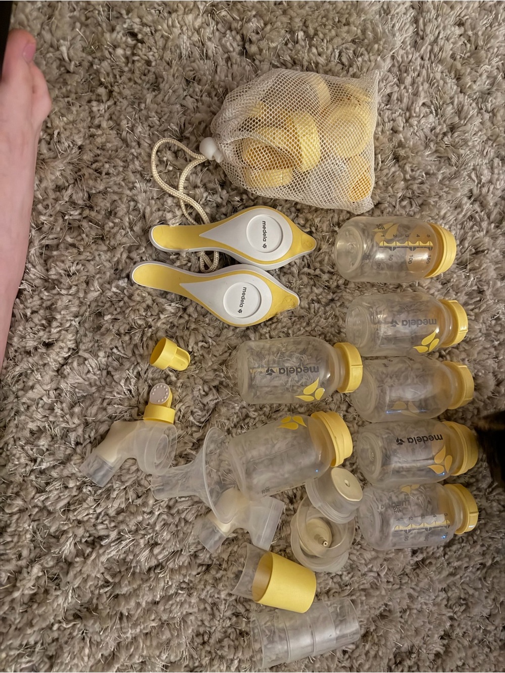 Medela Yellow-Accent Breast Pump Bottles and Accessories Set